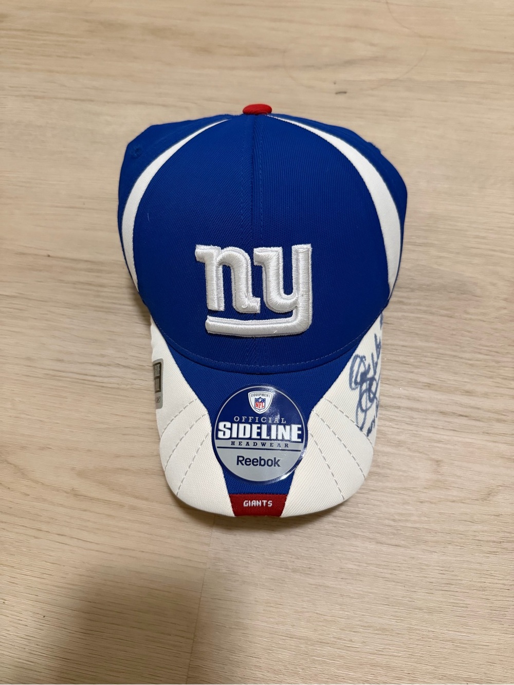 Reebok New York Giants Blue & White Sideline Cap- Sean Landeta signed